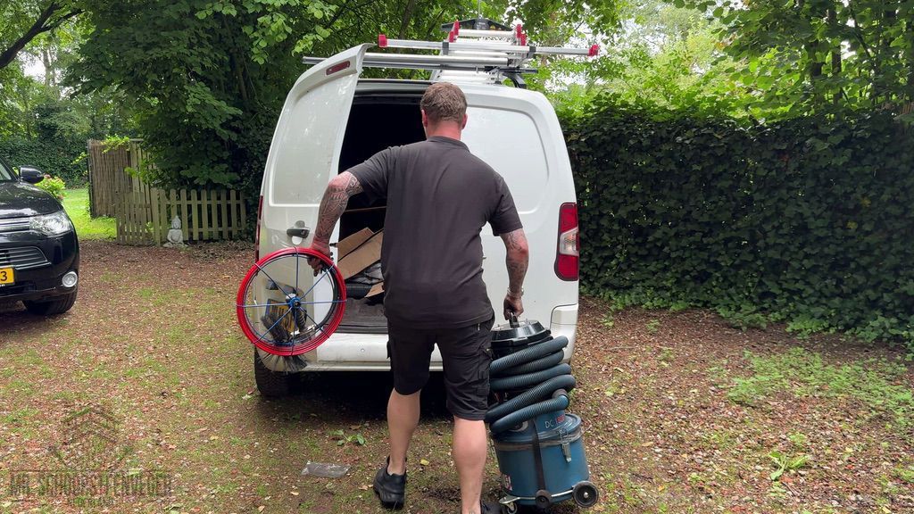 Schoorsteen onderhoud Winschoten ladder bus Schoorsteen onderhoud Winschoten ladder bus